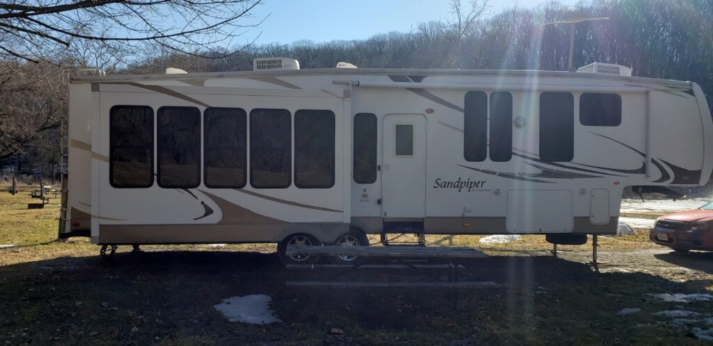 Glamping near Maquoketa, Iowa