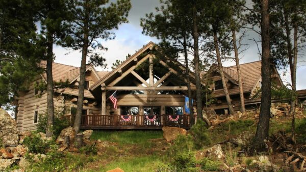 Buffalo Rock Lodge &amp; Cabins