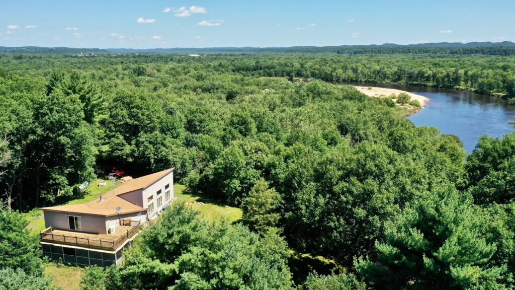 Glamping near Eau Claire, Wisconsin